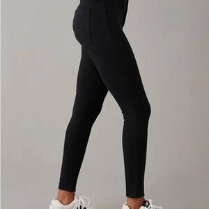 American Eagle Outfitters 360 Super Stretch High Rise Jegginh in 6 Short